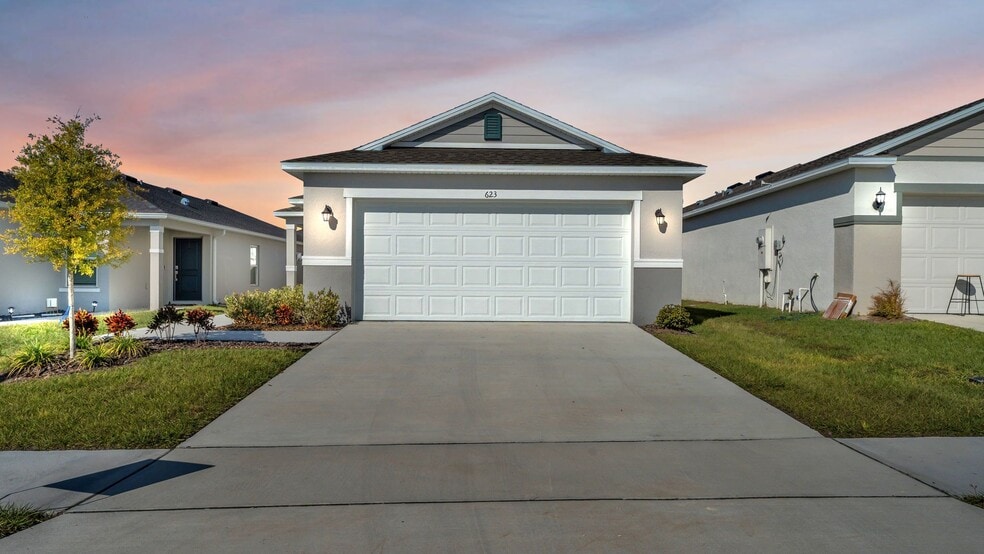 Building Photo - 623 Alder Ln