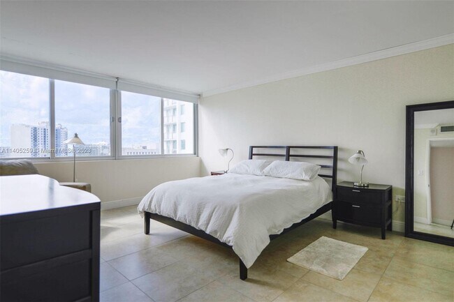 Building Photo - 7135 Collins Ave