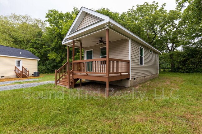 Building Photo - 292 Kivett Rd