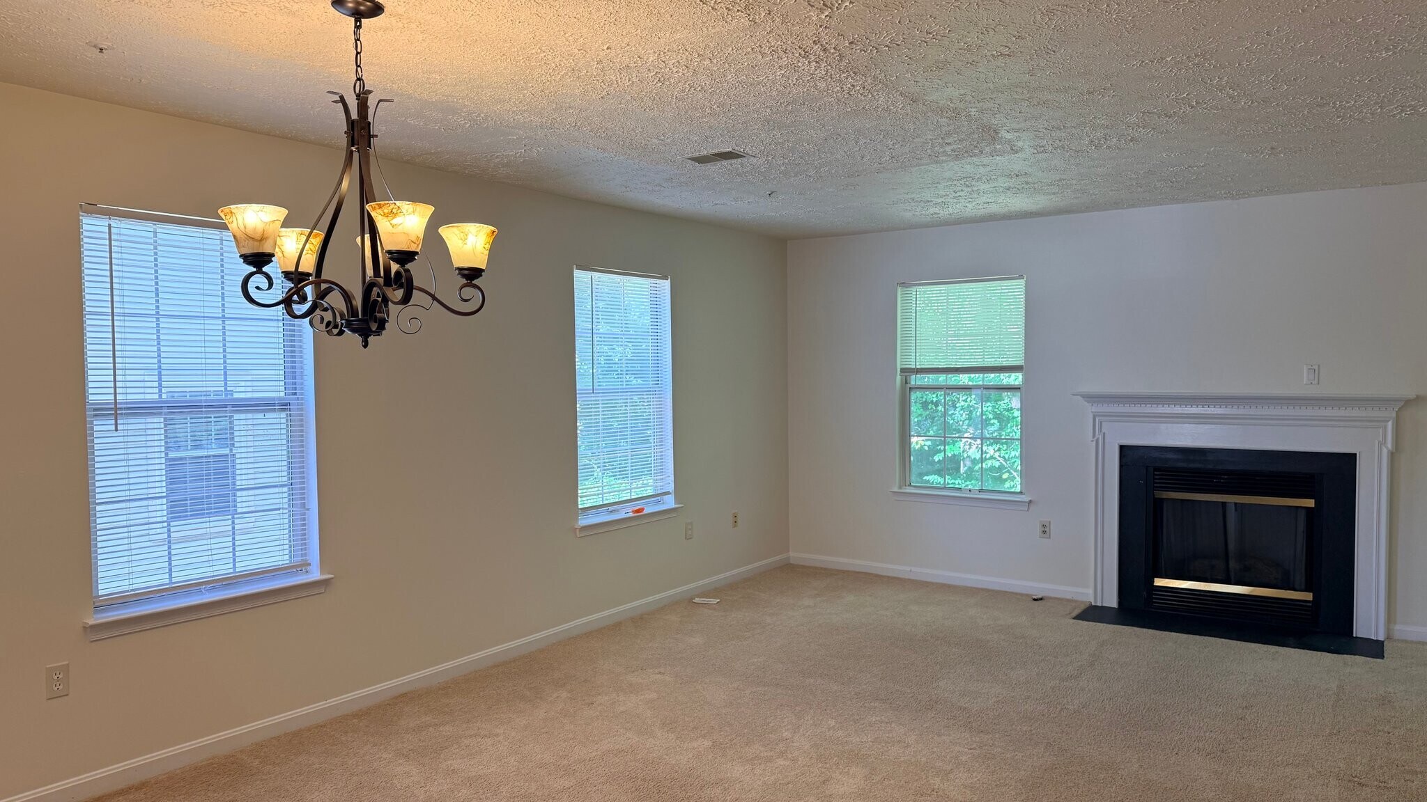 Building Photo - 7290 Mahogany Dr