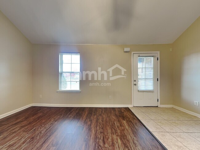 Building Photo - 5883 Savannah Pky