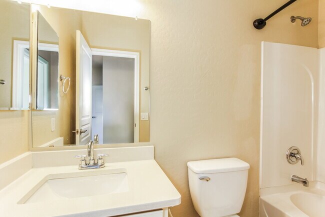 Building Photo - 16115 N 168th Ave