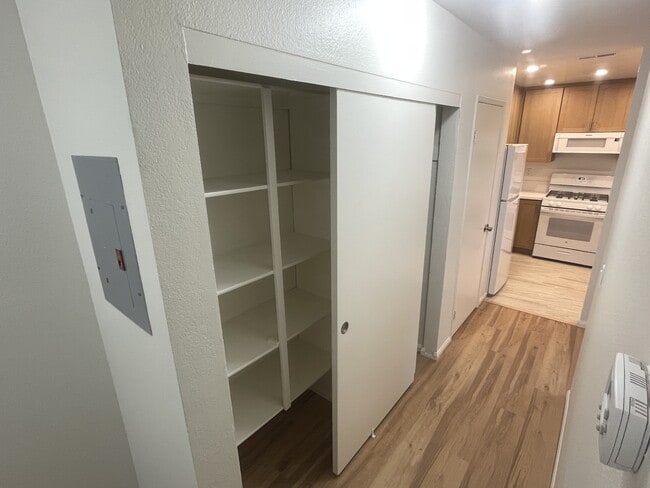 Building Photo - 2215 K Ave