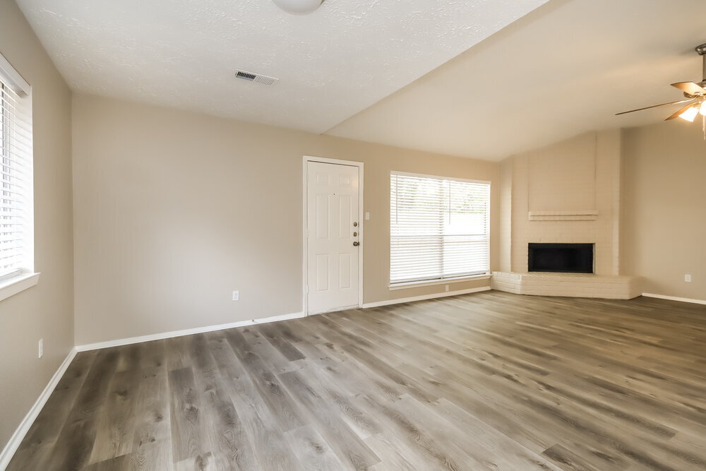 Building Photo - 21206 Waymare Ln