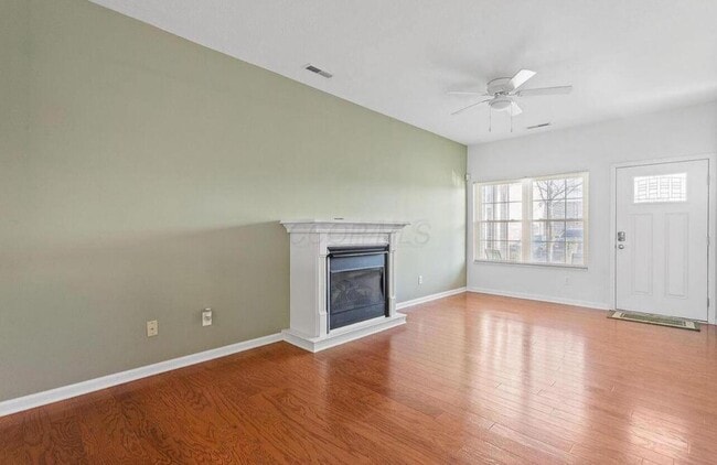 Building Photo - 408 Fuller's Cir