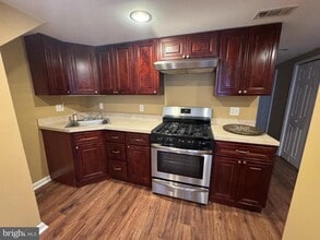 Building Photo - 7414 Keiffer St