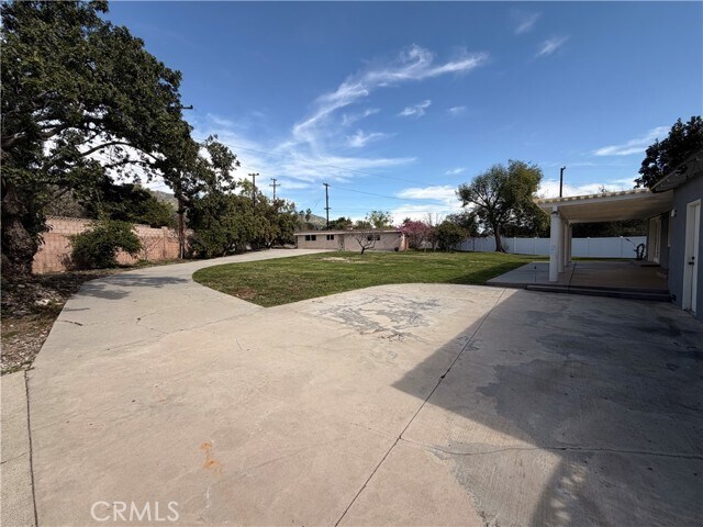 Building Photo - 1429 Underhill Terrace