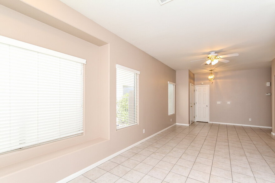 Building Photo - 1051 Little Rock Way