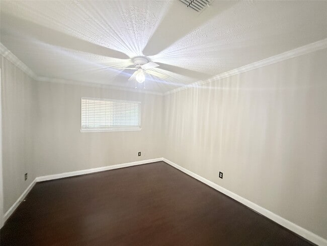 Building Photo - 6387 S Briar Bayou Dr