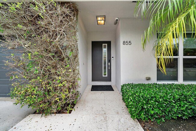 Building Photo - 855 Berkley St