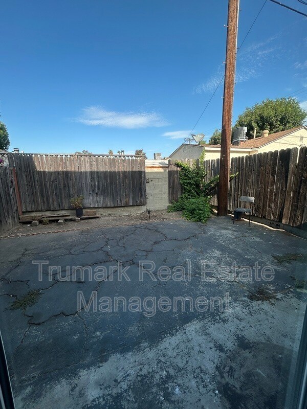 Building Photo - 5651 Cartwright Ave