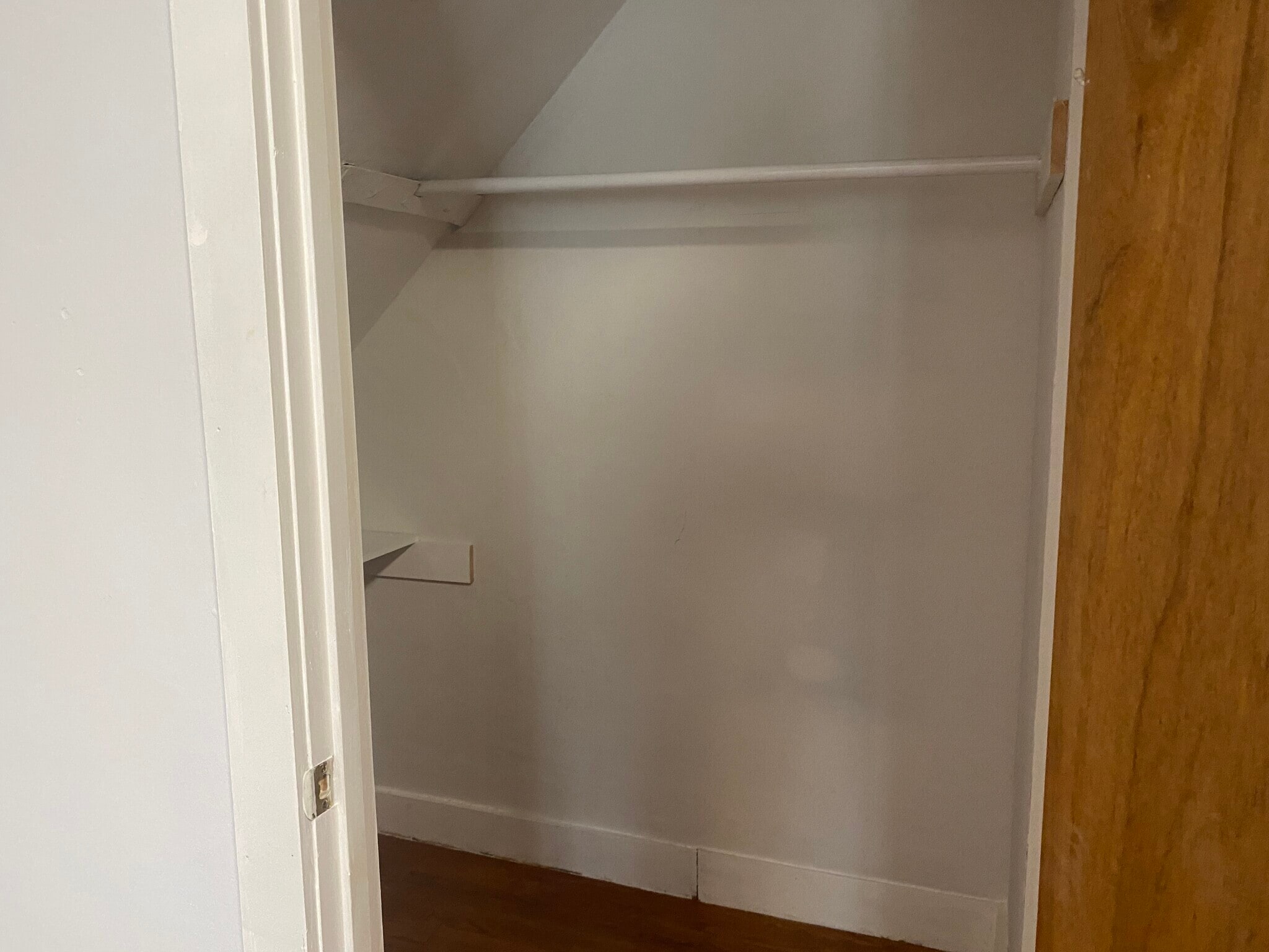 Building Photo - 10 Delaware St