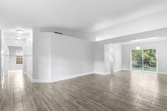 Building Photo - 21343 SW 94th Ct