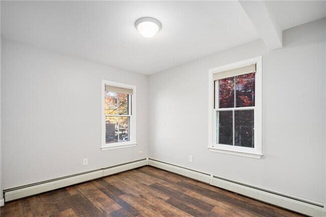 Building Photo - 45 Olney St