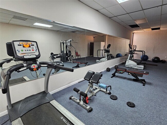 Building Photo - 8415 SW 107th Ave