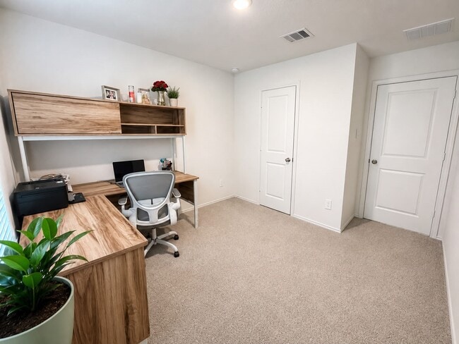 Building Photo - 4243 Brinkworth Dr