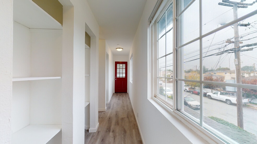 Building Photo - 1006 Tilton Ave