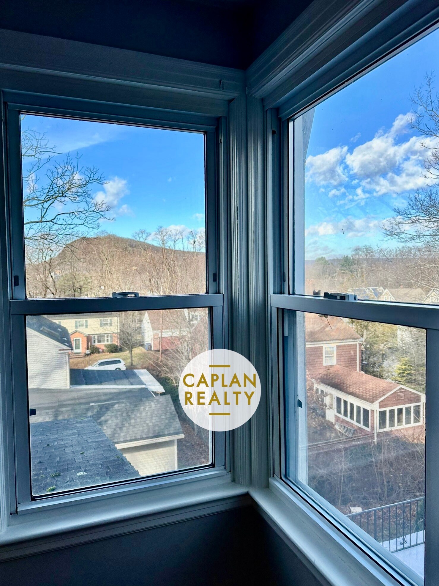 Building Photo - 29 Wellington Rd