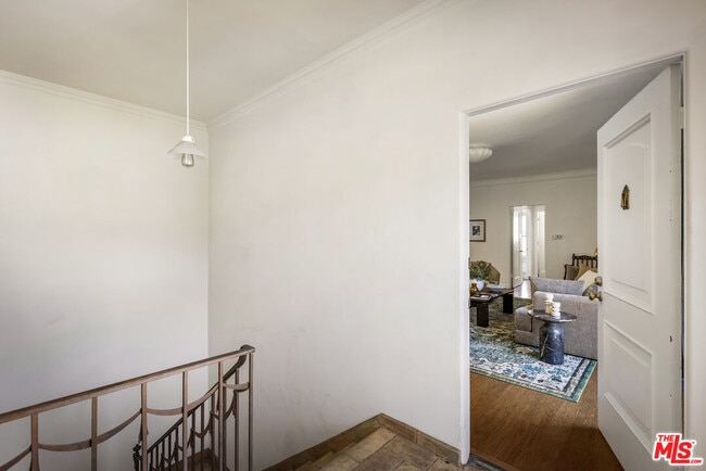 Building Photo - 1147 Westmoreland Ave