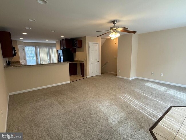 Building Photo - 202 Bell Tower Ct