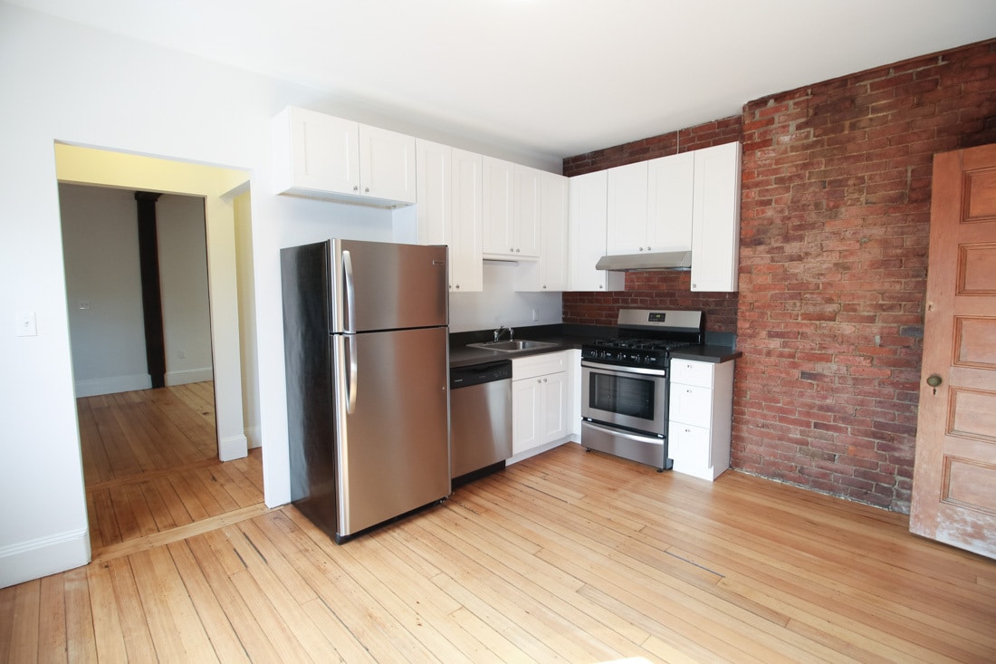 Building Photo - 41 Harvard St