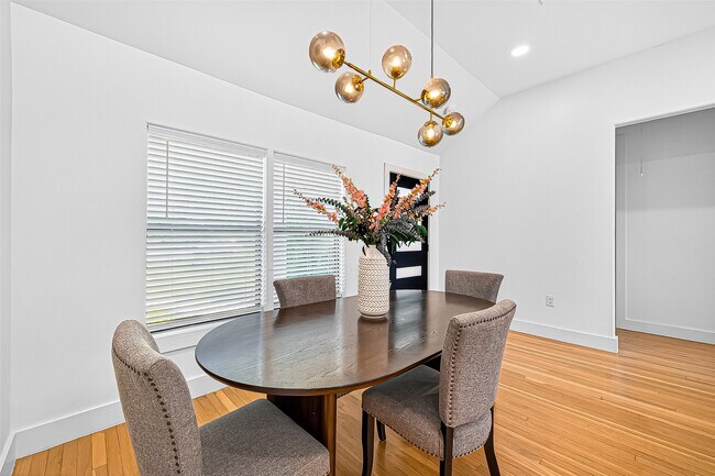 Building Photo - 5121 Locust St