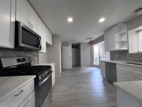 Building Photo - Glenmeadow Drive, Stafford, TX 77477 - 4 BR 2.5 BA single-family home