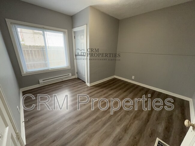 Building Photo - 510 E Morgan St