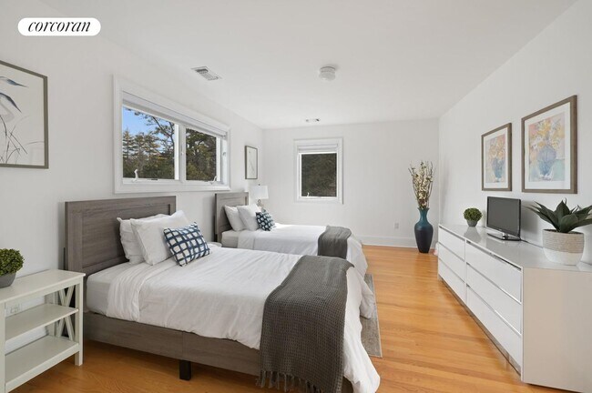 Building Photo - 17 Oceanview Dr