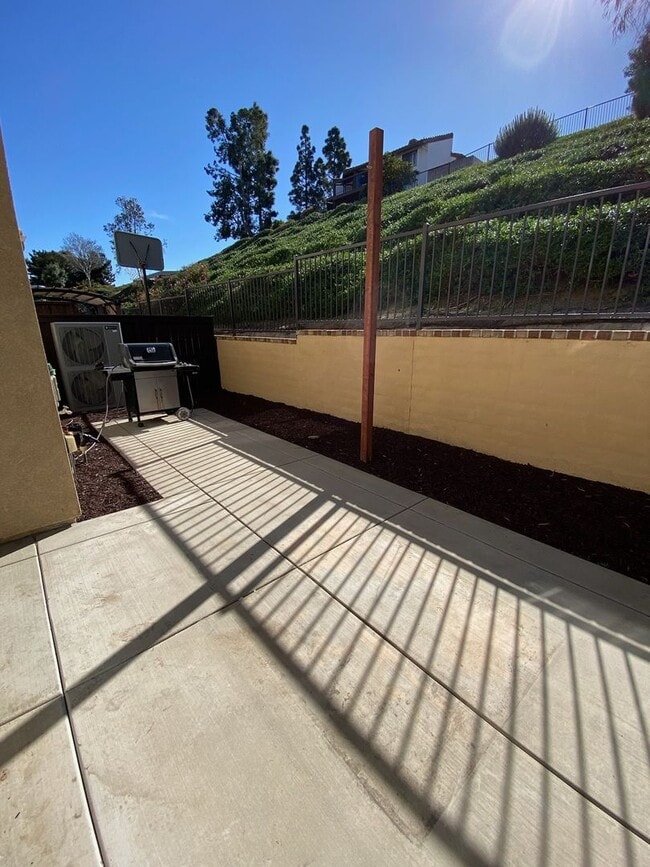 Building Photo - 4 Bedroom House in La Costa Greens Community