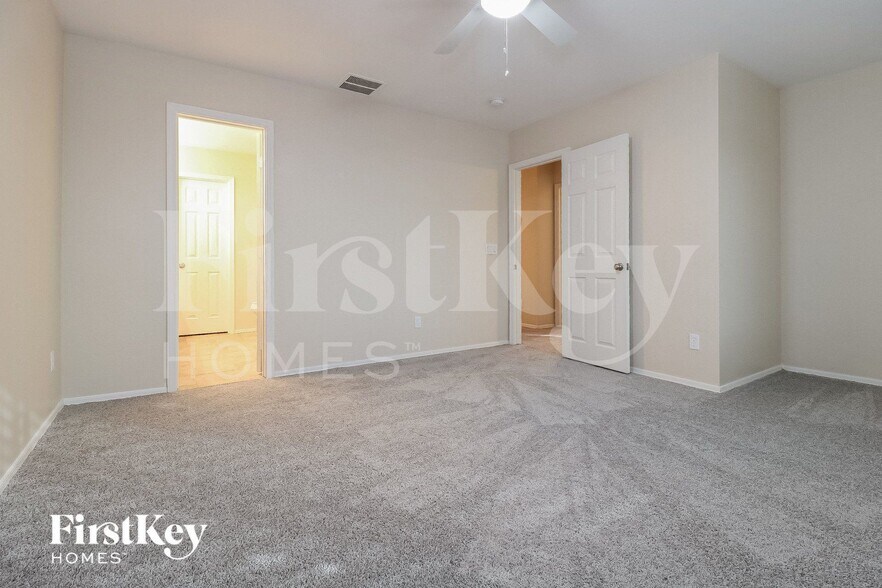 Building Photo - 23768 W Desert Bloom St