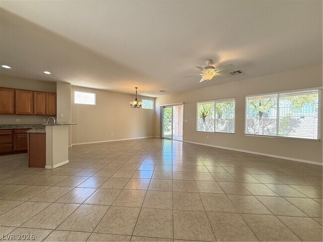 Building Photo - 2240 Shadow Canyon Dr