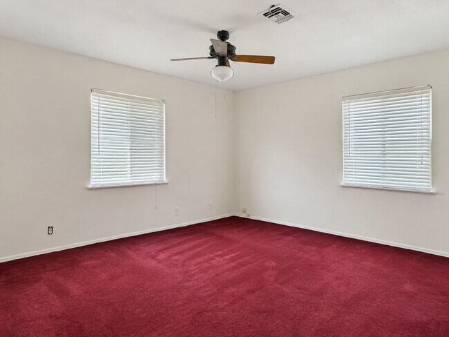 Building Photo - 5522 Nassau Rd