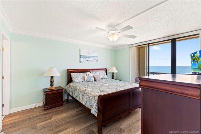 Building Photo - 10600 S Ocean Dr