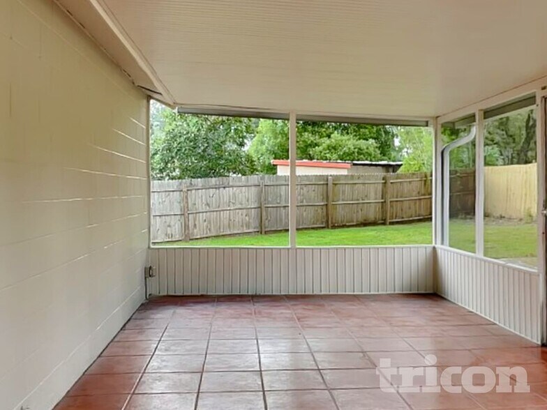 Building Photo - 4624 S Country Hills Ct