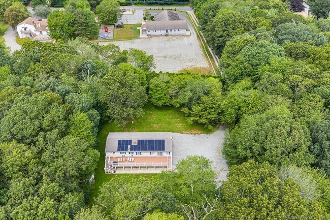 Building Photo - 128 Sharp Hill Rd