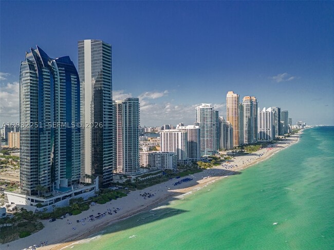 Building Photo - 17121 Collins Ave