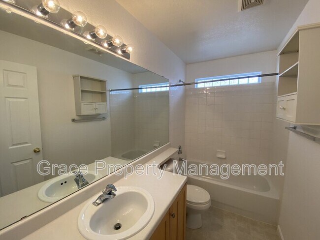 Building Photo - 14334 Craftsman Way