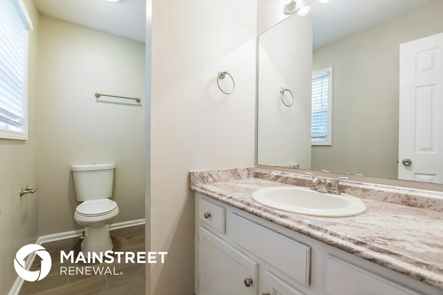 Building Photo - 111 Brookside Dr