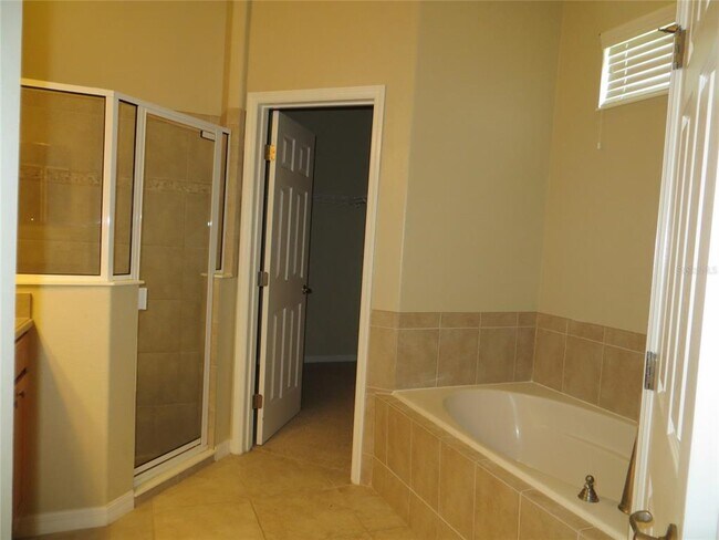 Building Photo - 5303 Cape Hatteras Dr