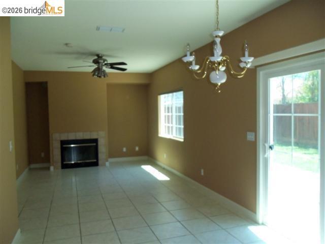 Building Photo - 1725 Corte Vista St