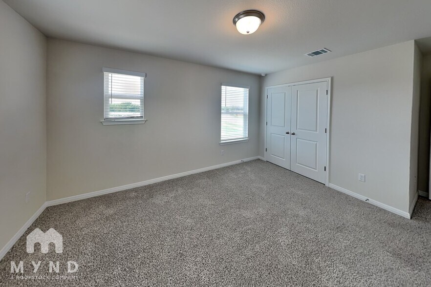 Building Photo - 1850 Settlers Glen Dr