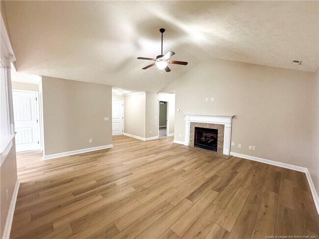 Building Photo - 7408 Paxton Dr