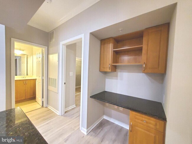 Building Photo - 12112 Garden Grove Cir