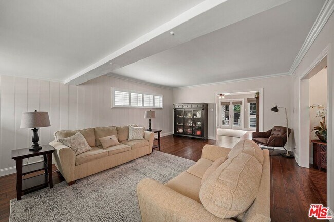 Building Photo - 15434 Sutton St