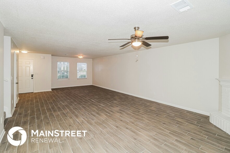 Building Photo - 10071 Branley Oak Dr