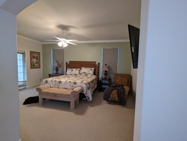 Building Photo - 1340 Talon Way