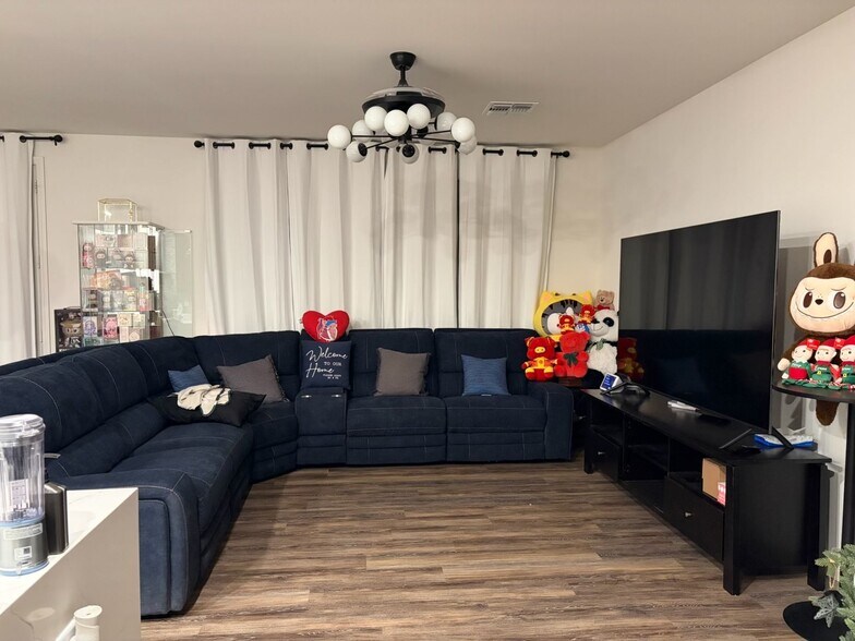 Building Photo - 9652 Preston Hl St