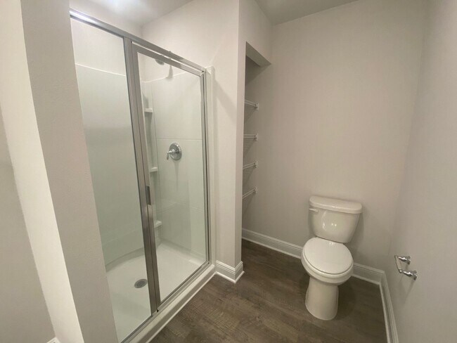 Building Photo - Modern, Spacious & Efficient Townhome in Lynn Haven! *1/2 OFF Security Deposit for Active-Duty Mi...