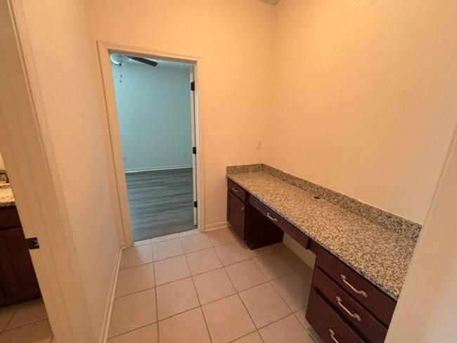 Building Photo - 18328 Crows Nest Dr